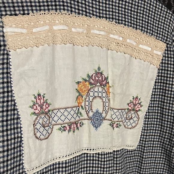 Repurposed vintage flannel - Picture 2 of 5